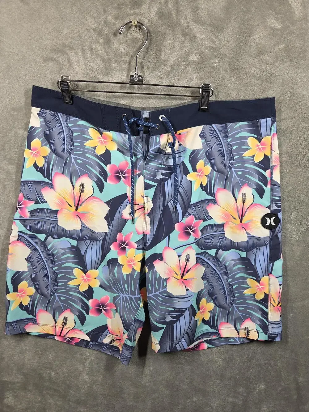 Hurley Phantom Board Shorts Mens 36 Multicolor Floral Tropical Surf Swim